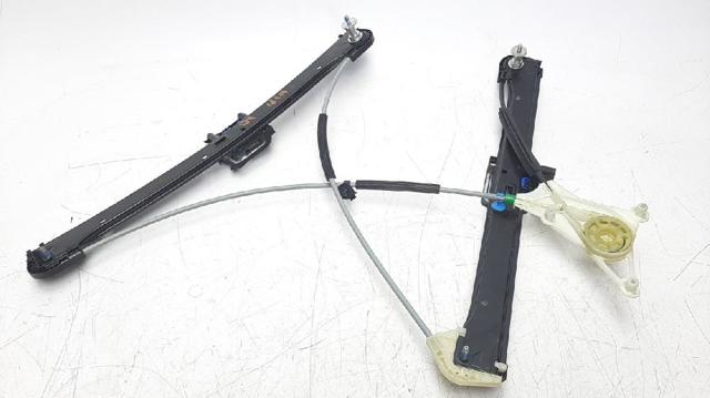 Mechanizm podnoszenia szyby drzwi przednich prawych 8V4837462 VAG