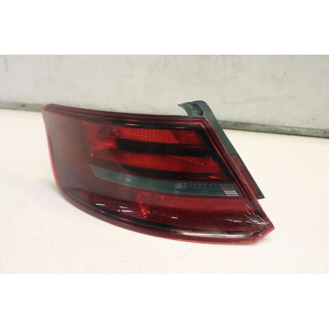 Lampa zespolona tylna lewa zewnętrzna 8V4945095 VAG