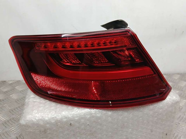 Lampa zespolona tylna lewa zewnętrzna 8V4945095A VAG