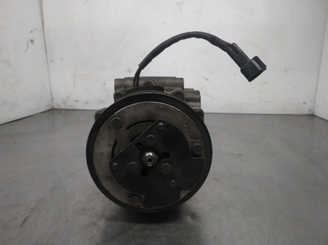 8V5119D629DF Ford