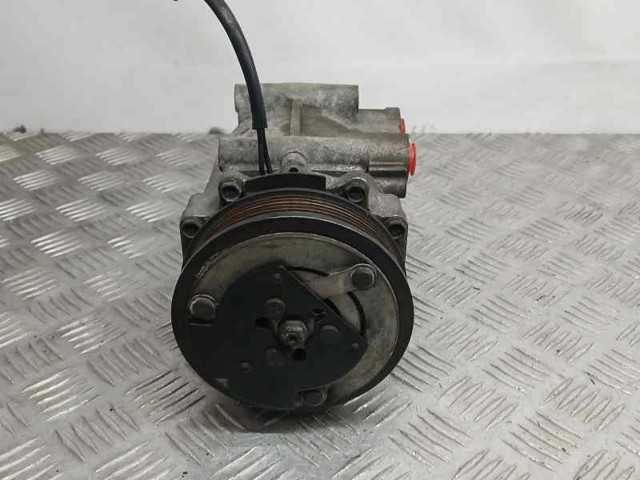 8V5119D629DF Ford