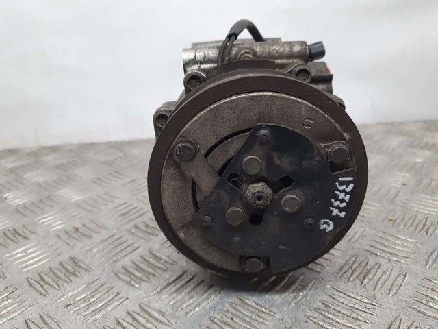 8V5119D629DF Ford