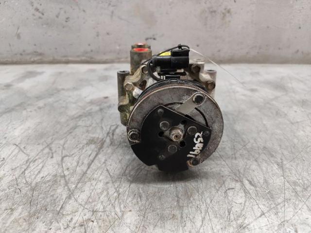 8V5119D629EF Ford