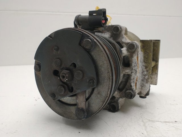 8V5119D629EF Ford