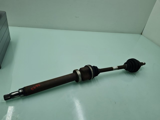 Półoś napędowa przednia prawa 8V513B436CB FORD
