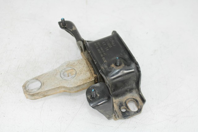 8V517M121AE Ford