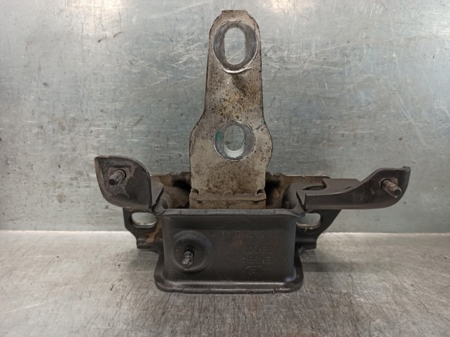 8V517M121AE Ford