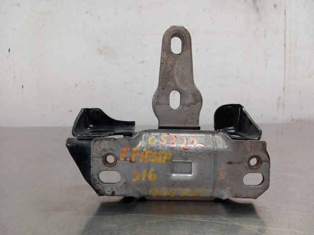 8V517M121AE Ford