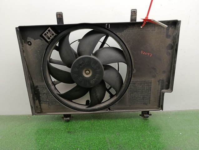 Wentylator elektryczny układu chłodzenia kompletny (silnik+wirnik) 8V518C607EG FORD
