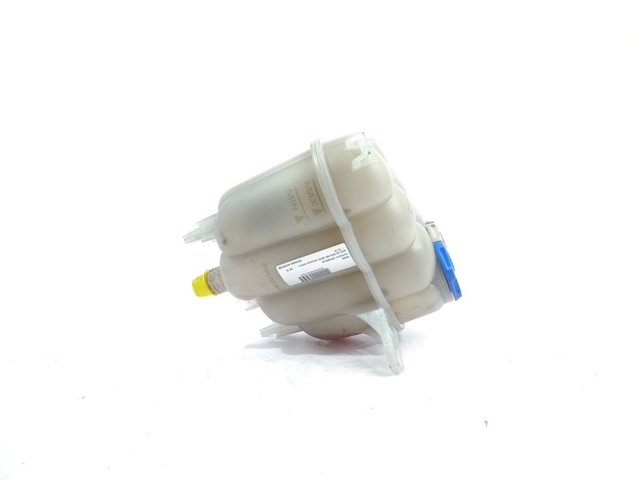 Zbiorniczek wyrównawczy układu chłodzenia 8W0121405E VAG