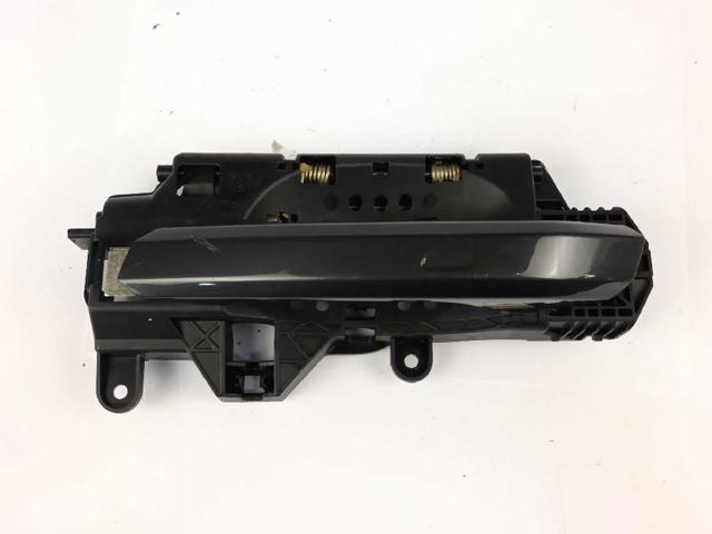 Pałąk zewnętrznej klamki drzwi przednich lewej 8W01837811A VAG