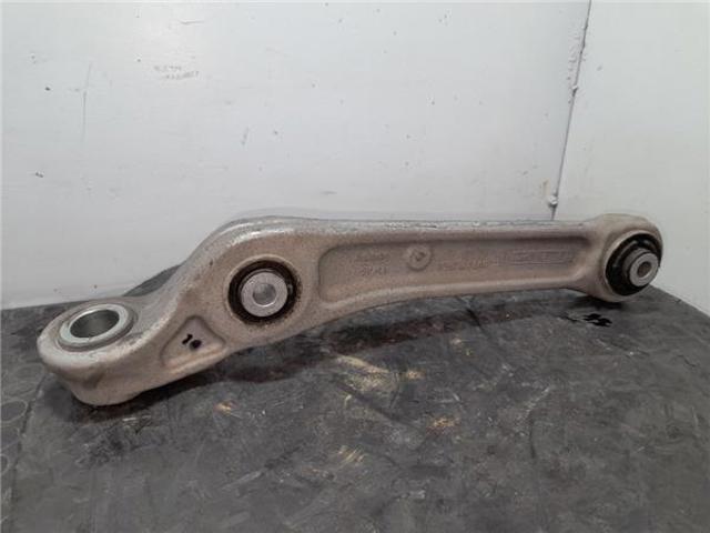 Wahacz zawieszenia przedniego dolny prawy 8W0407156A VAG