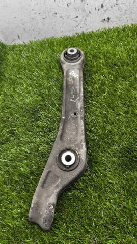 Wahacz zawieszenia przedniego dolny prawy 8W0407156A VAG