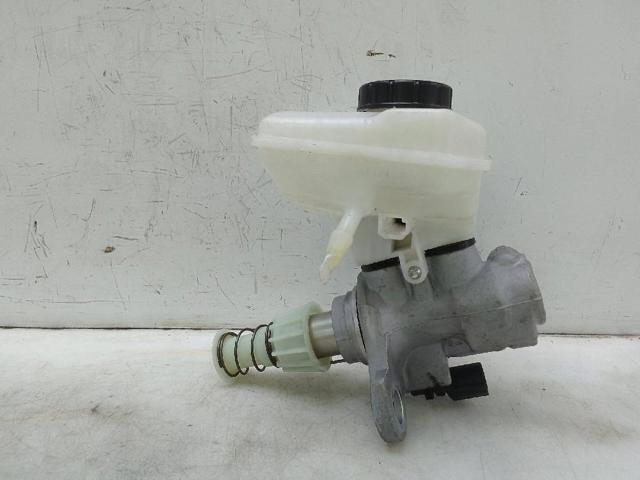 Zbiorniczek głównego cylindra hamulcowego (płynu hamulcowego) 8W0611301 VAG