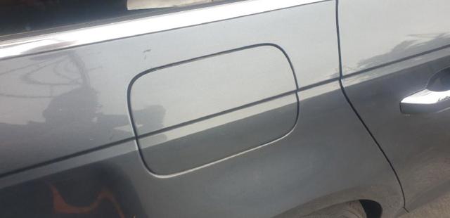 Klapka wlewu paliwa Audi A4 8W2, 8WC