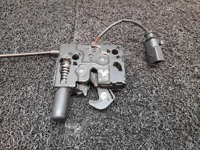 Zamek maski 8W0823509C VAG