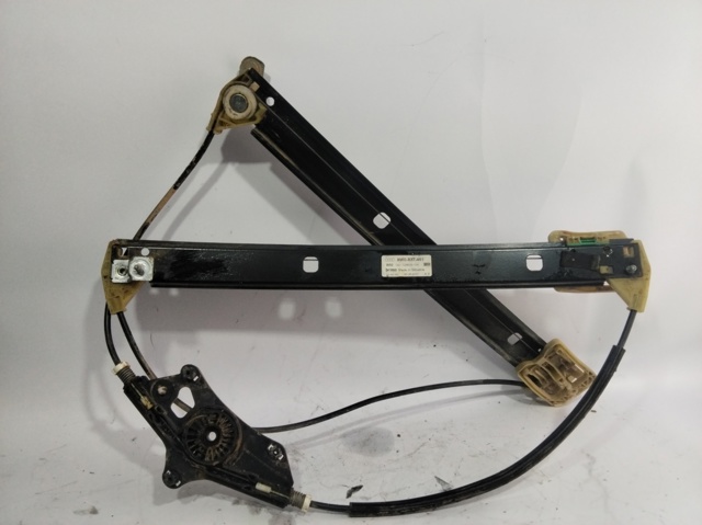 Mechanizm podnoszenia szyby drzwi przednich lewych 8W0837461 VAG
