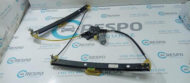 Mechanizm podnoszenia szyby drzwi przednich prawych 8W0837462 VAG