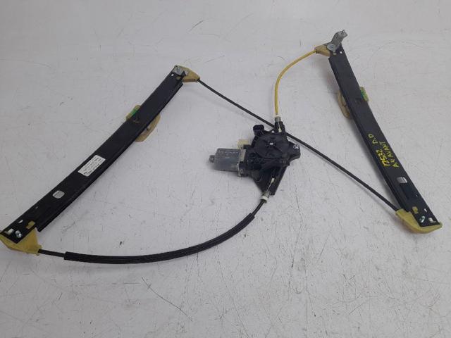 Mechanizm podnoszenia szyby drzwi przednich prawych 8W0837462 VAG