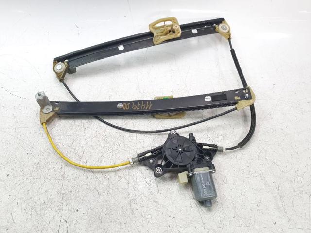 Mechanizm podnoszenia szyby drzwi przednich prawych 8W0837462 VAG