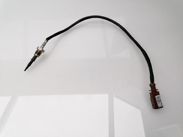 Czujnik temperatury spalin, przed filtrem cząstek stałych 8W0906088R VAG