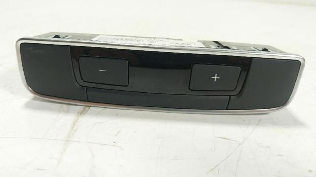 8W0919158 VAG