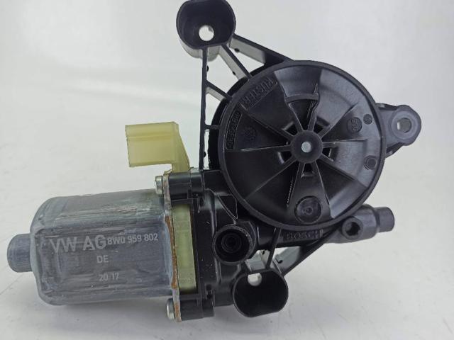 8W0959802 VAG