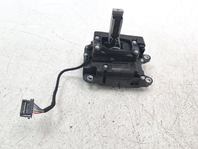 Mechanizm zmiany biegów (cięgno) 8W1713041N VAG