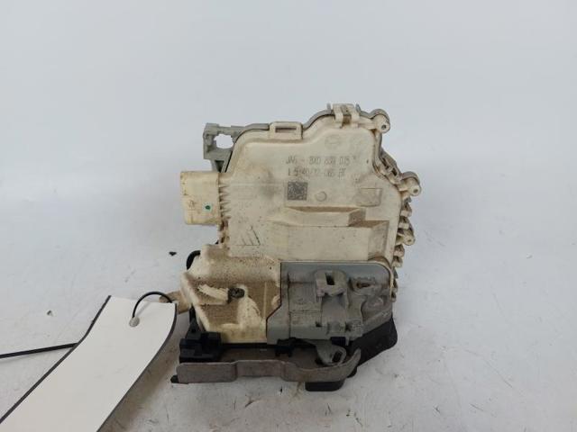 Zamek drzwi tylnych lewych 8X0839015 VAG