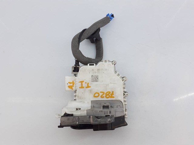 Zamek drzwi tylnych lewych 8X0839015E VAG