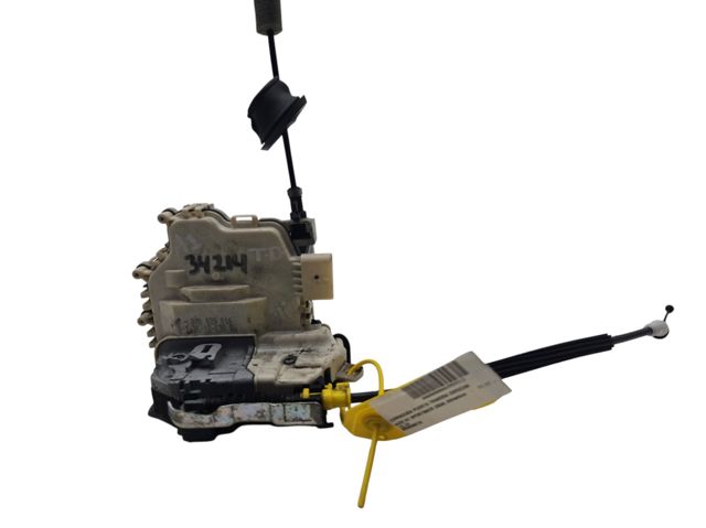 Zamek drzwi tylnych prawych 8X0839016 VAG