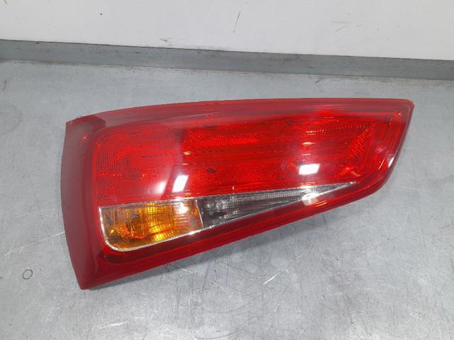 Lampa zespolona tylna lewa 8X0945093 VAG