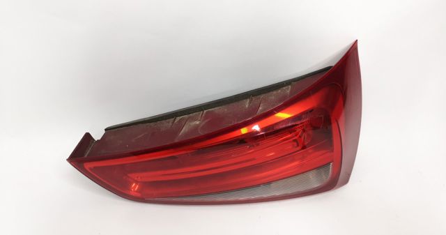 Lampa zespolona tylna prawa 8X0945094D VAG