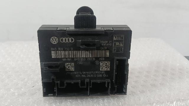 Blok komfortu przednich drzwi 8X0959793B VAG