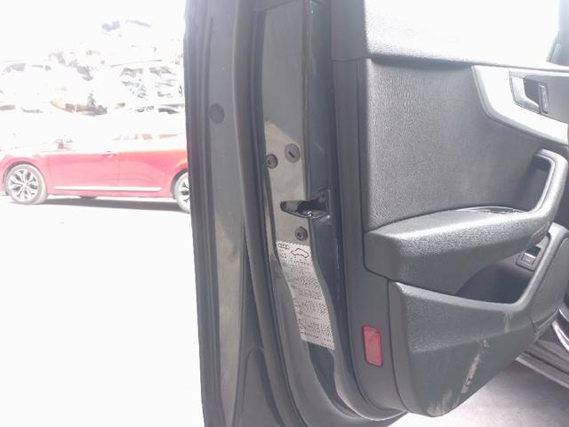 Zamek drzwi przednich lewych 8X1837015B VAG