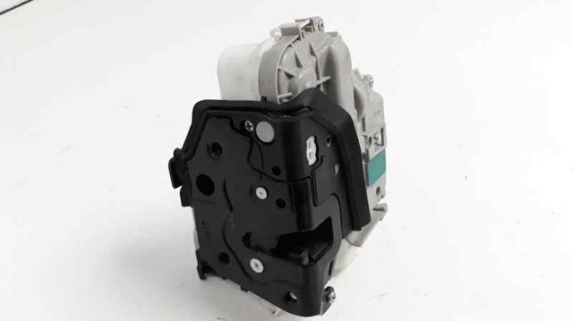 Zamek drzwi przednich lewych 8X1837015C VAG