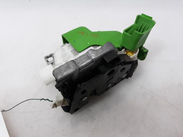 Zamek drzwi przednich lewych 8X1837015C VAG