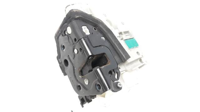 Zamek drzwi przednich lewych 8X1837015C VAG