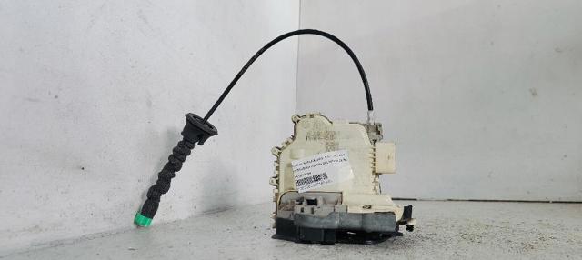 Zamek drzwi przednich prawych 8X1837016B VAG