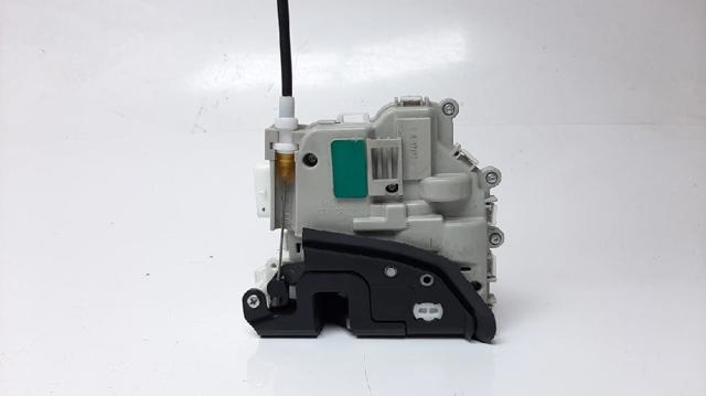 Zamek drzwi przednich prawych 8X1837016C VAG