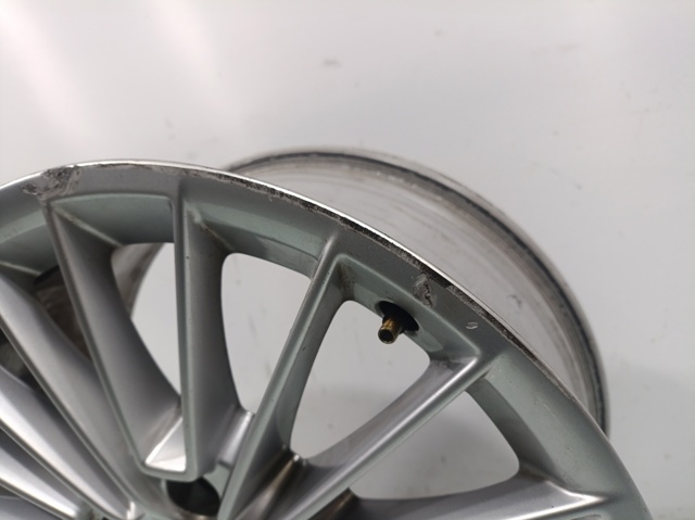 8Y0601025B VAG