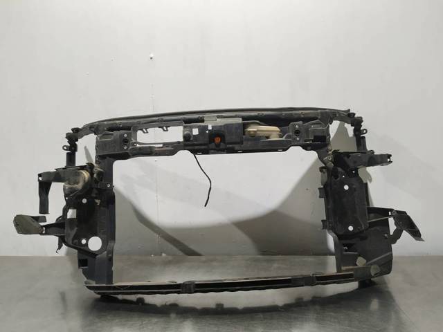 Kupić Osłona chłodnicy kompletna (panel mocowania reflektorów) Audi A2  8Z0 w dobrej cenie