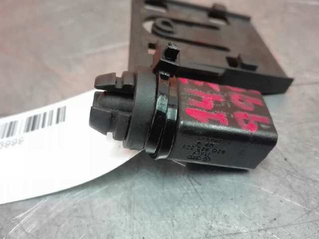 Czujnik temperatury zewnętrznej 8Z0820535 VAG