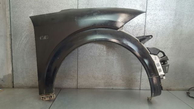 Błotnik przedni prawy 8Z0821106C VAG
