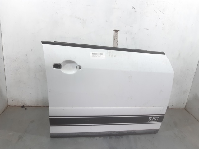 Drzwi przednie prawe 8Z0831052A VAG