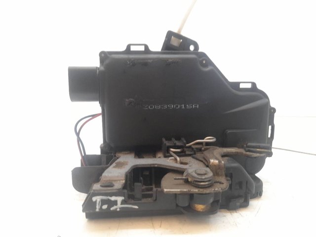 Zamek drzwi tylnych lewych 8Z0839015A VAG