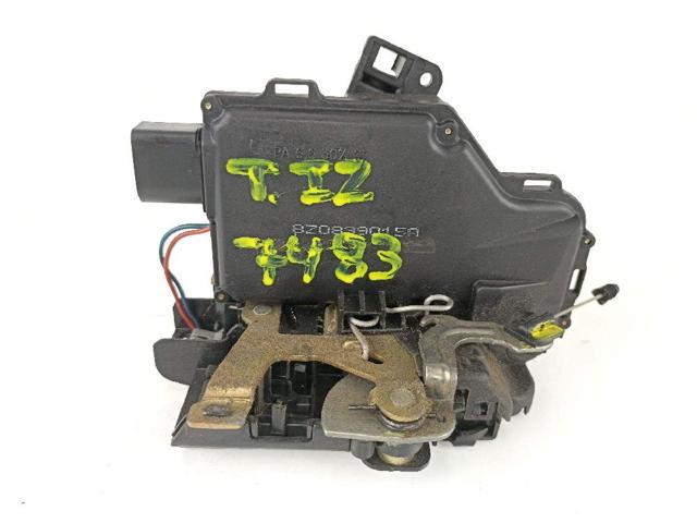 Zamek drzwi tylnych lewych 8Z0839015A VAG