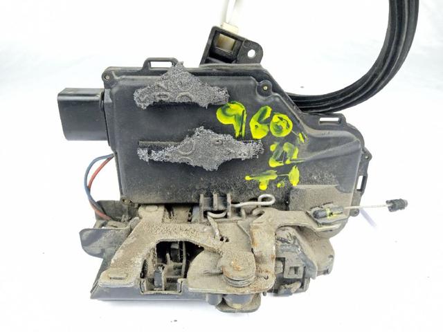 Zamek drzwi tylnych lewych 8Z0839015D VAG