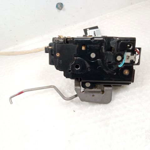 Zamek drzwi przednich lewych Audi A2 8Z0