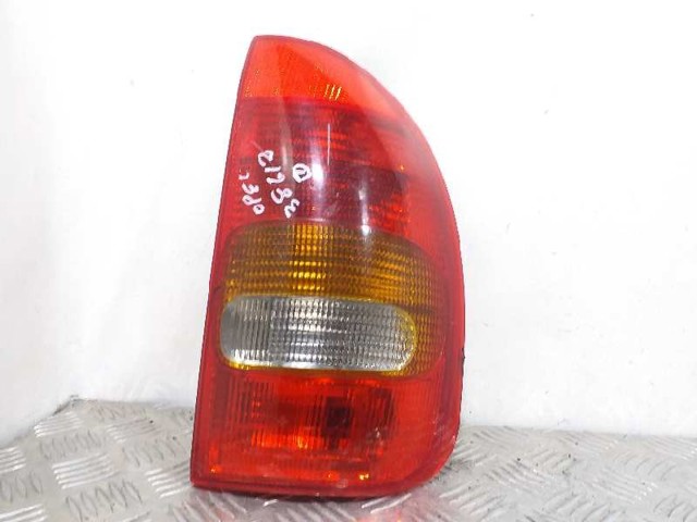 Kupić Lampa zespolona tylna prawa Opel Corsa  S83 w dobrej cenie